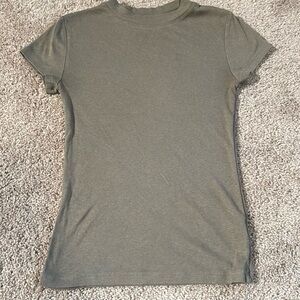 💜 3 for $10 A New Day Olive Short Sleeve Tee